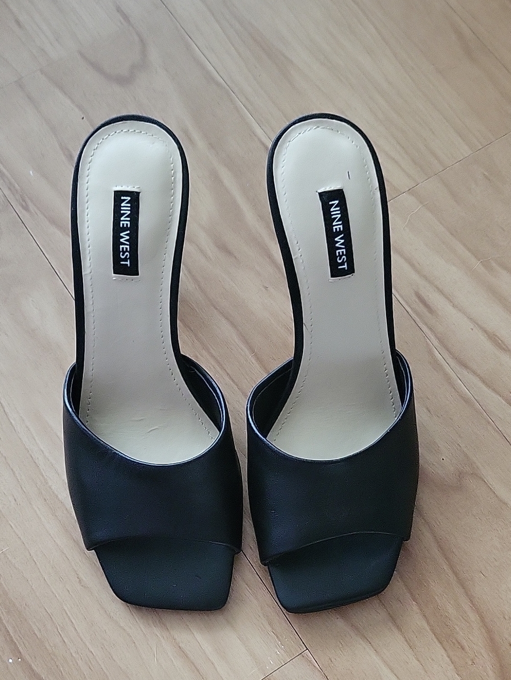 Nine West Black Open-Toe Slide Sandals